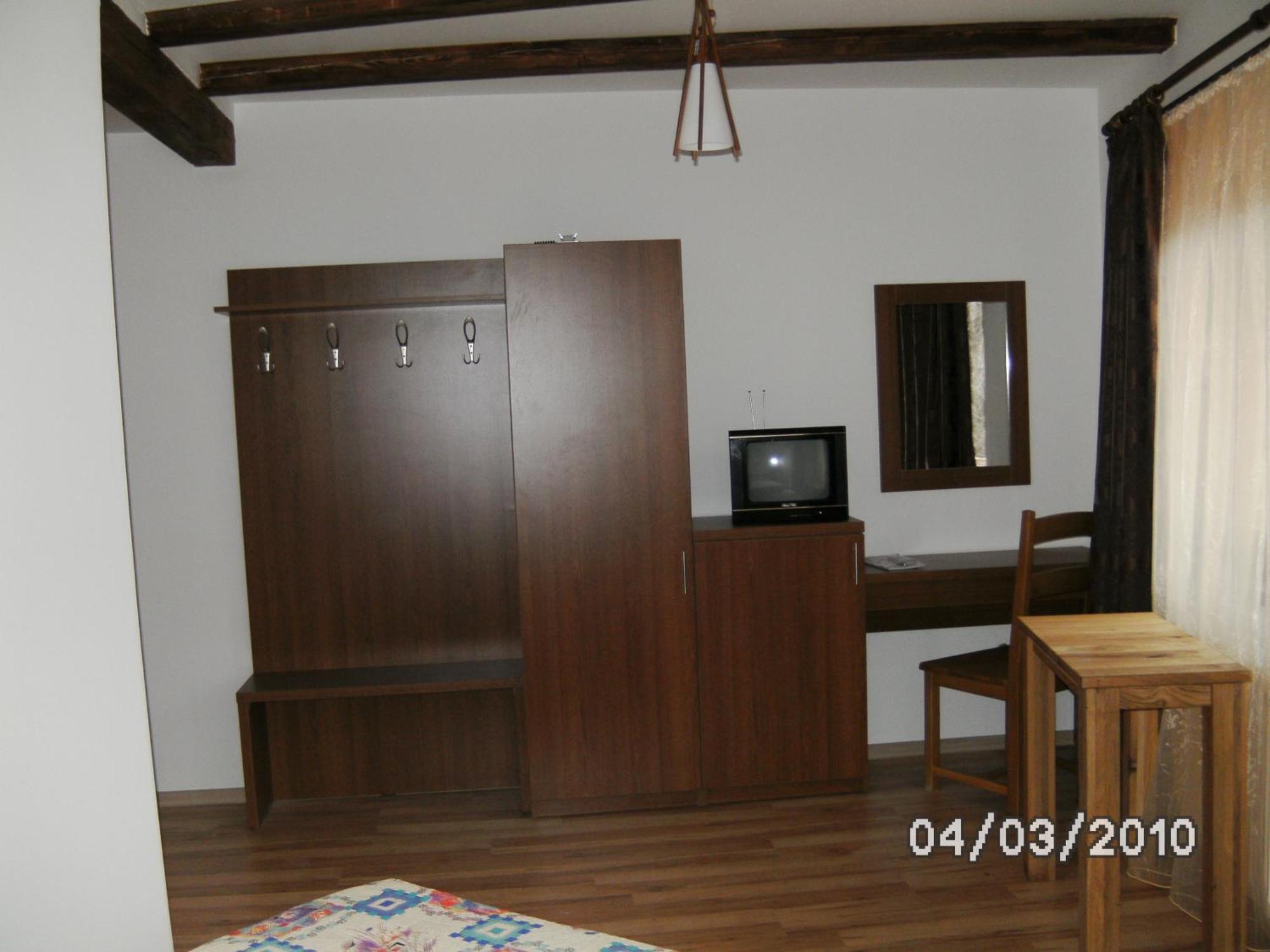 Pensiunea Casa Zmeilor Dragus Экстерьер фото